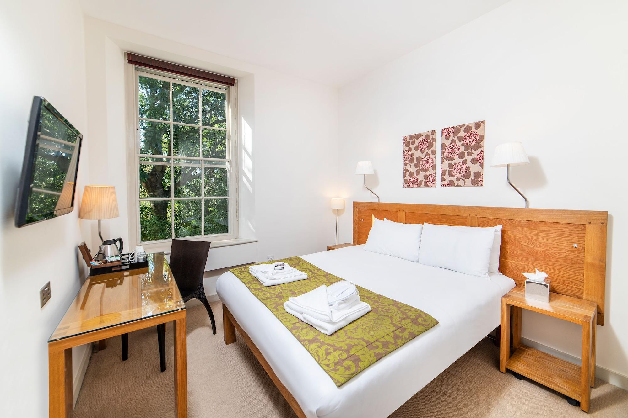 ルーズ Pelham House Bed & Breakfast エクステリア 写真
