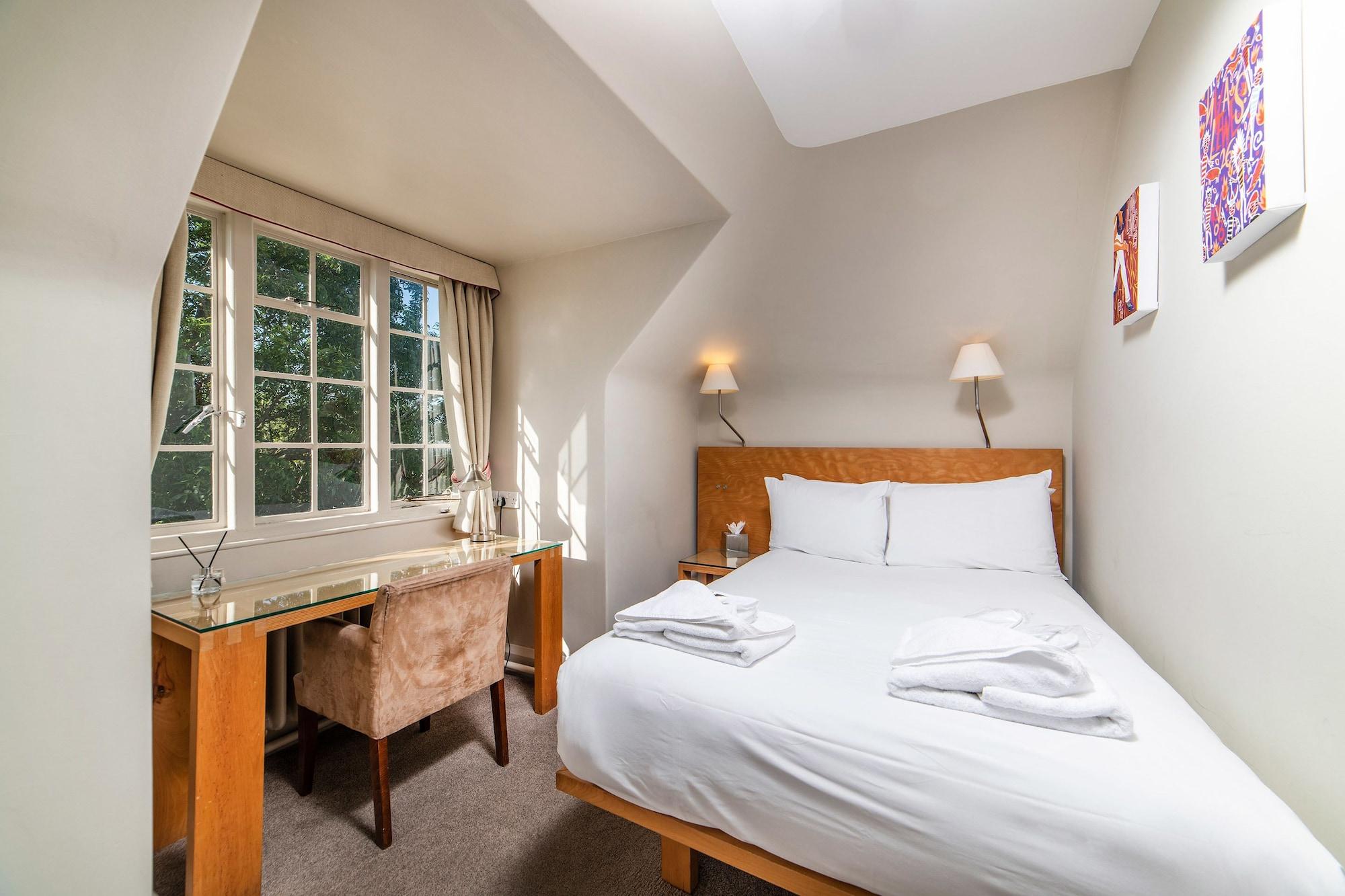ルーズ Pelham House Bed & Breakfast エクステリア 写真