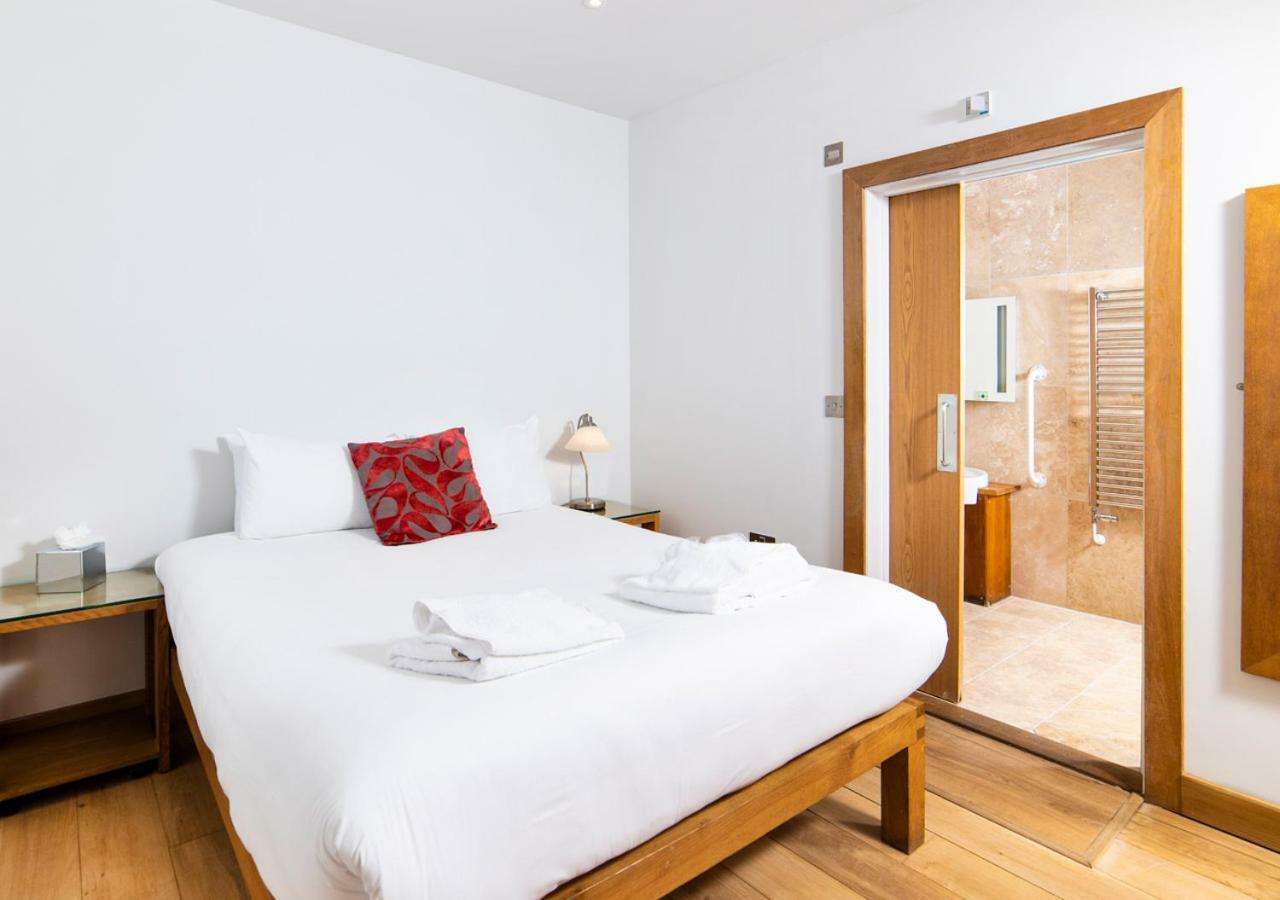 ルーズ Pelham House Bed & Breakfast エクステリア 写真
